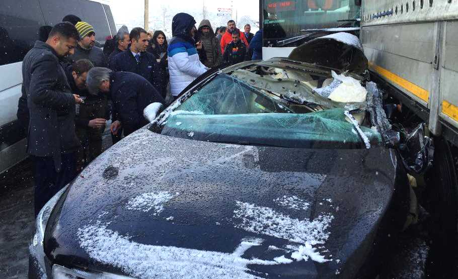 Gemlik-Bursa Yolunda Zincirleme Kaza... 3 Yaralı