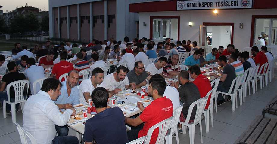 Gemlikspor Sevdalıları İftarda Buluştu