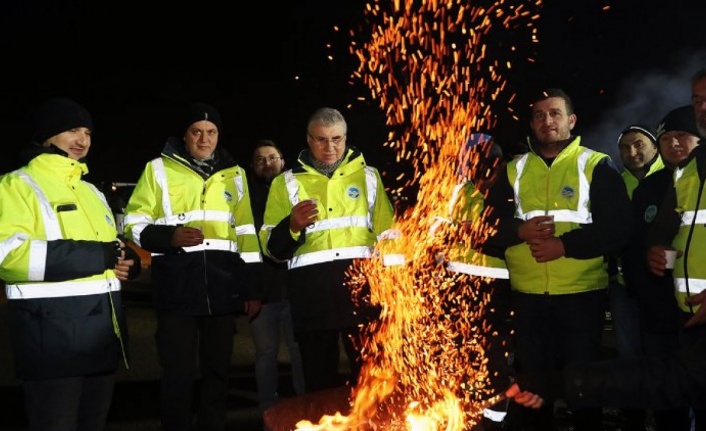 Başkan Yüce Sakarya Büyükşehir'in kar timi ile buluştu 