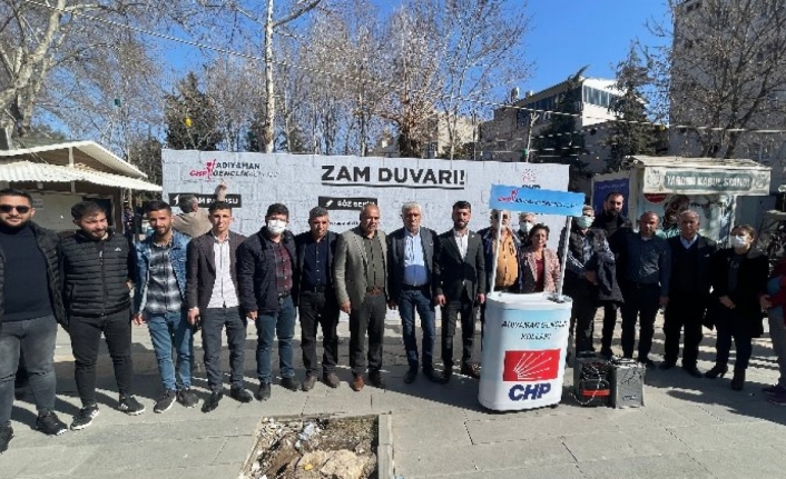 Adıyaman'da CHPli gençlikten zam duvarı