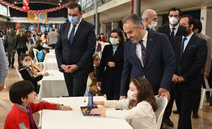 Bursa'da 'zeka oyunları' süper ligi başladı