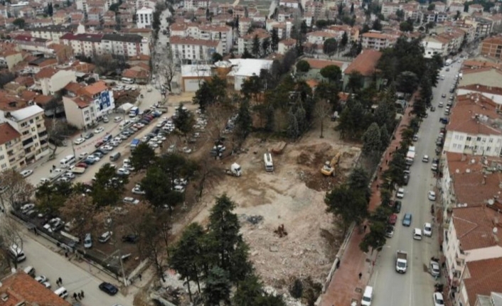 Bursa Yenişehir'in meydanı örnek olacak