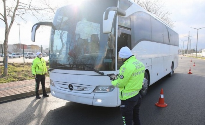 Emniyet'ten 'şehirlerarası' denetimlerde 123 araç men edildi