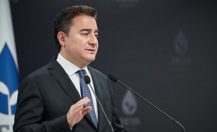 Ali Babacan: "Varlık içinde  yokluk yaşıyoruz"