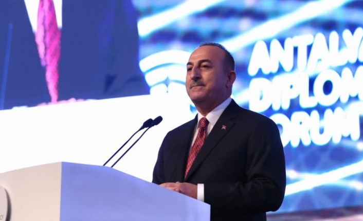 Bakan Çavuşoğlu: Barış çabaları diplomasiyle sürecek