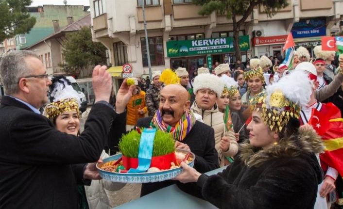 Bursa'da Nevruz coşkusu ilçelerde yaşatılıyor