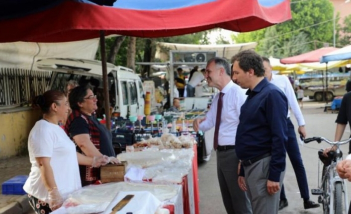 Bursa İnegöl'de Pazartesi Pazarında trafik sorunu çözüldü