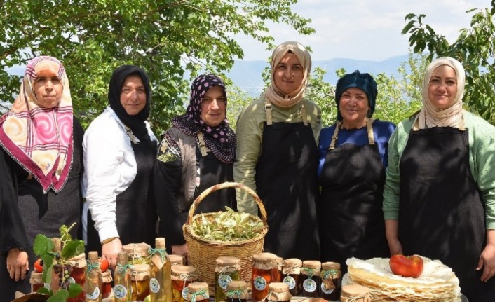 Bursa Yıldırım'da üreten kadınlara tam destek