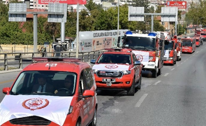 Caddelerde İtfaiye Haftası coşkusu