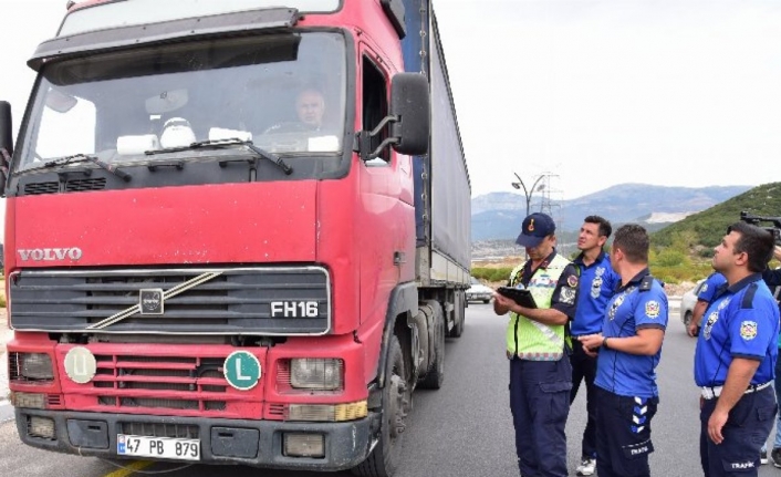 Manisa Büyükşehir ve Jandarma Trafik’ten ortak denetim