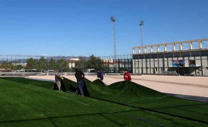 Bursa Büyükşehir'den amatöre destek... Futbol sahaları yenileniyor