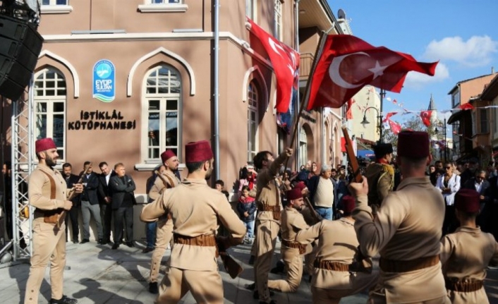 Eyüpsultan'da İstiklal Kütüphanesi açıldı