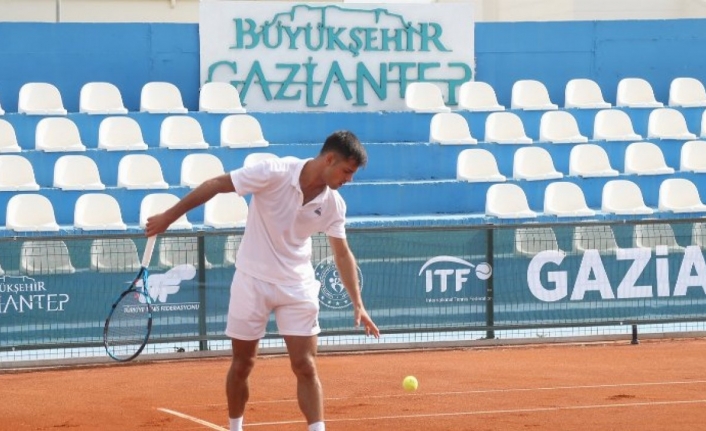 Gaziantep'te 'Cup Tenis' performansları ilgi görüyor