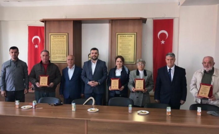 TYBB Edirne Şubesi'nin vefa ödülleri sahiplerini buldu