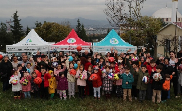 Kocaeli İzmit'te atıklar ödüle dönüştü