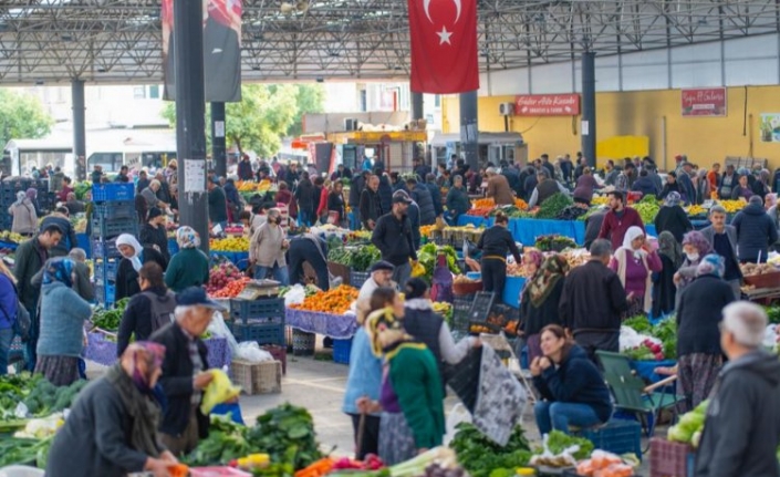 Muğla Milas'ta kışlık sebzeler tezgaha çıktı