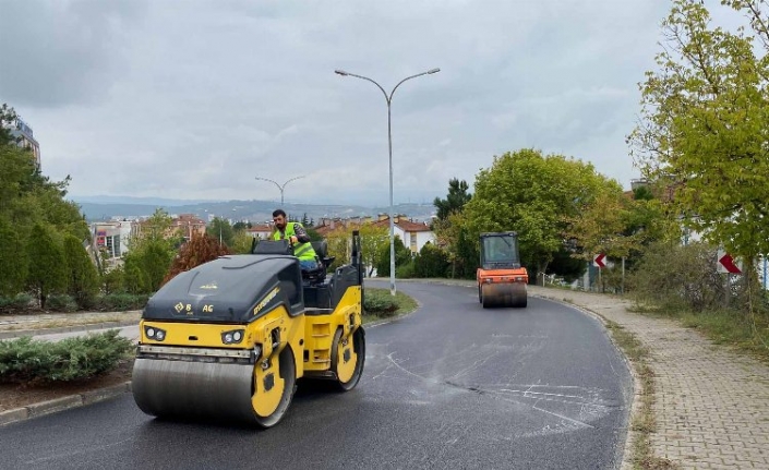 Kocaeli 17 Ağustos Bulvarı'nda üstyapı yenileniyor