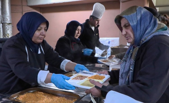 Ramazan bereketi Bursa'yı sarıyor