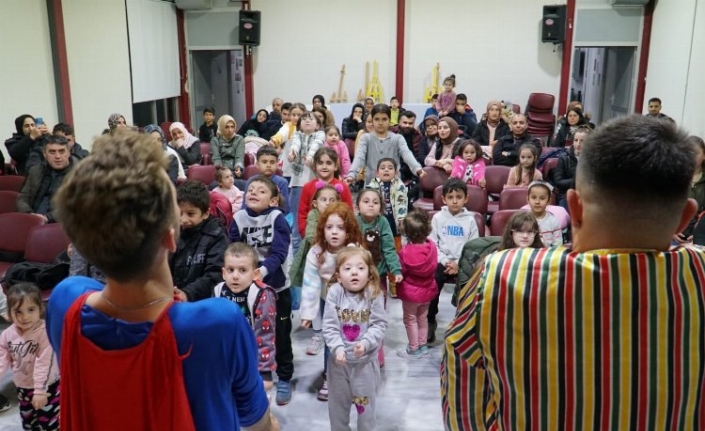 Gölcüklü çocuklar geleneksel eğlenceyi çok sevdi