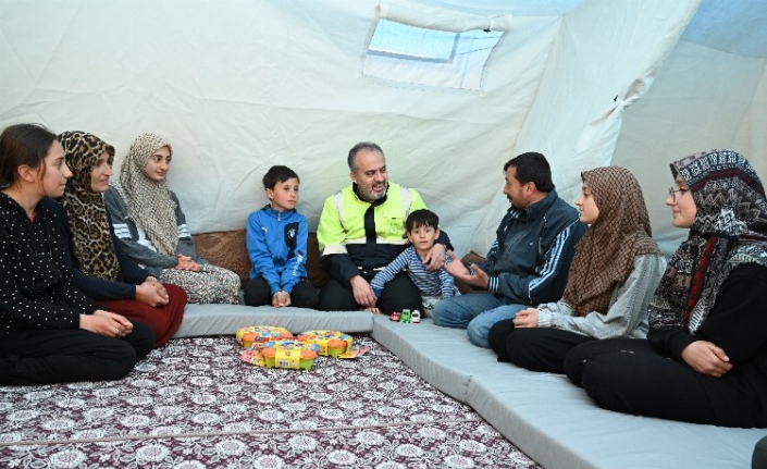 Hataylı afetzedelere Bursa morali