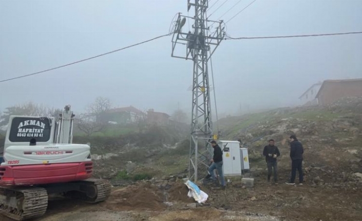 Manisa Çelikli'ye enerji nakil hattı döşedi