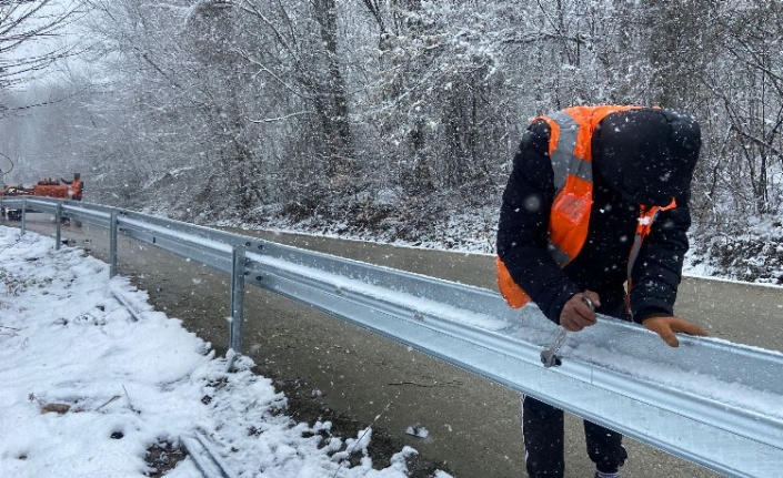 Sakarya can kaybını önlemek için kar-kış demiyor