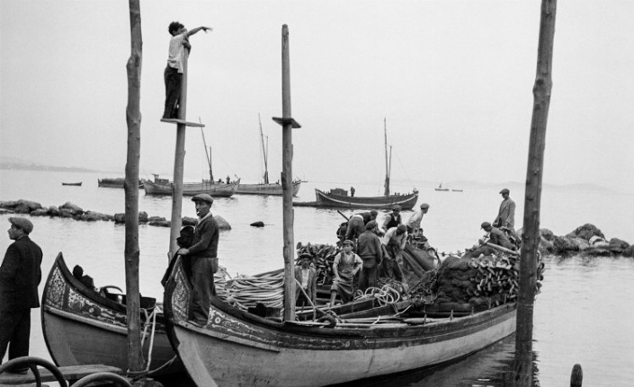 Ara Güler'in "Kumkapı Balıkçıları" sanatseverlerin karşısında