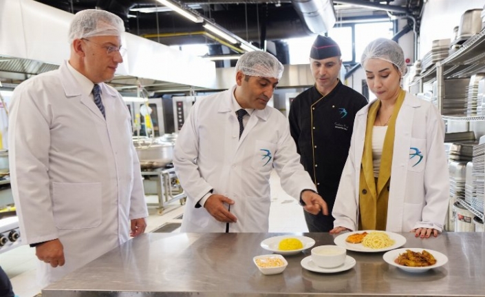 Başkan Güney, Beslenme Saati projesini inceledi