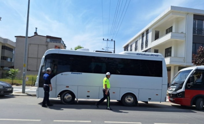 Düzce'de zabıta ve polis ortak uygulama yaptı