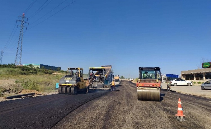 Gebze Pelitli Yolu Caddesine asfalt