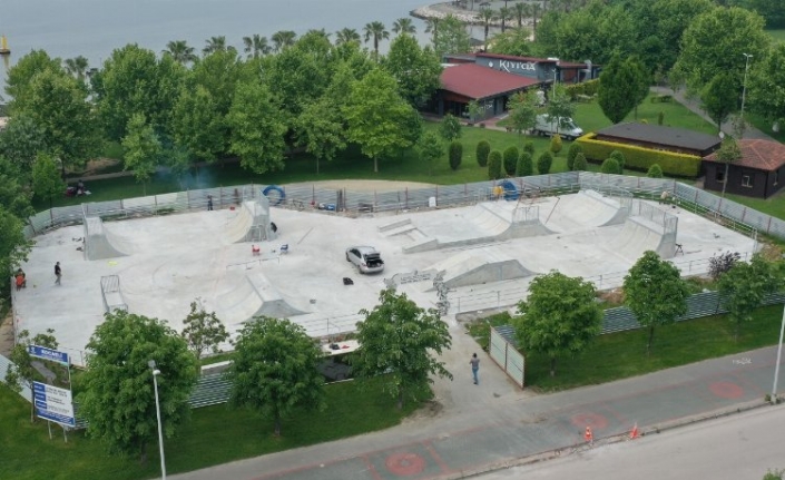 Gölcük sahiline skate park