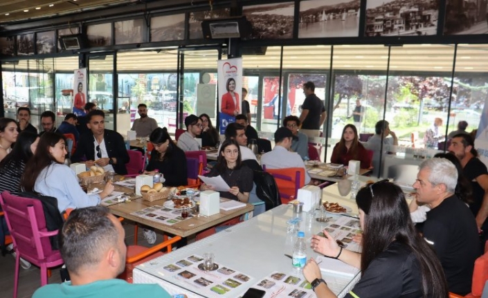 İzmit Belediyesi, 19 Mayıs’a gençlerle hazırlanıyor