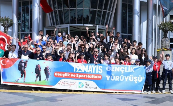 İzmitli gençler, 19 Mayıs Gençlik Yürüyüşünde buluştu