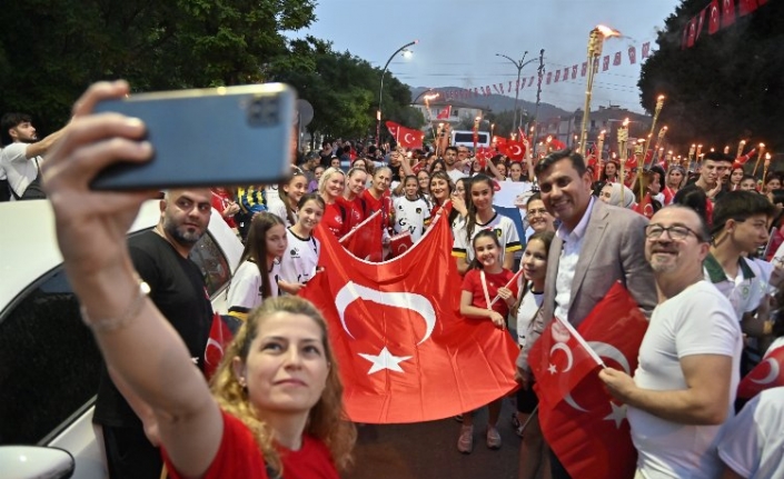 Manisa’da 19 Mayıs Fener Alayı ile kutlandı