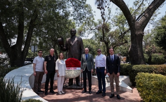 Numan Kurtulmuş'tan Meksika'daki Atatürk Anıtı'na ziyaret