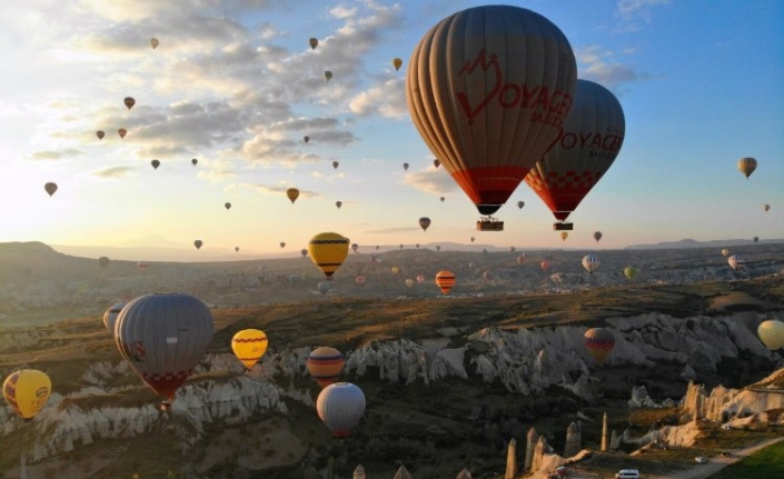 Sıcak hava balonculuğunda zirvedeyiz