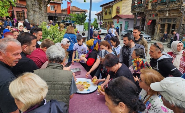 Türk Mutfağı Haftası'nda Gölcük'ten geleneksel tatlı ikramı