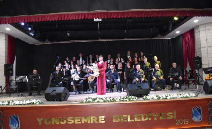 Yunusemre Halk Eğitimi Merkezinden muhteşem bahar konseri