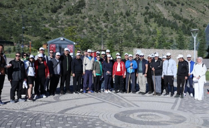 Başkan Büyükkılıç, doğa yürüyüşüne katıldı