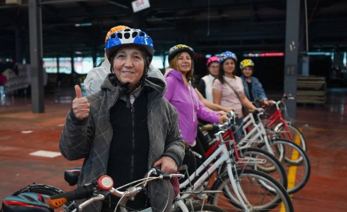 Beylikdüzü’nde “pedallar kadınlar için dönüyor”