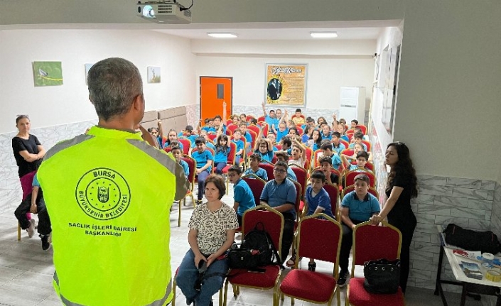 Bursa Büyükşehir'den çocuklara haşere ile mücadele eğitimi