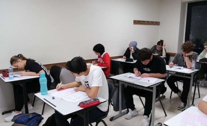 İzmit'te Çınar Akademi'de yeni dönem hazırlığı