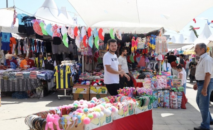 Kocaaeli'de Alışveriş Festivali esnafla vatandaşın yüzünü güldürdü