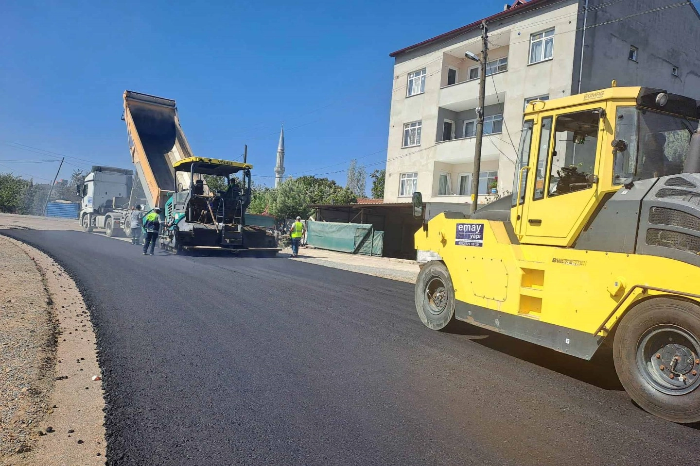 Gebze Kirazpınar’da asfaltlama yapıldı