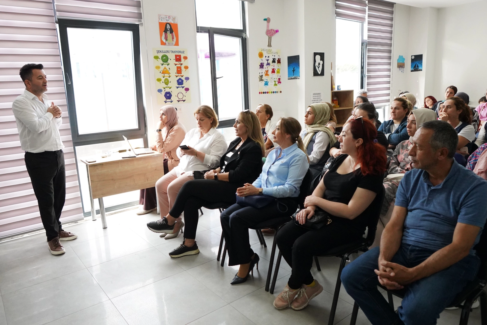 Beylikdüzü'nde mükemmeliyetçi anne baba tutumları semineri