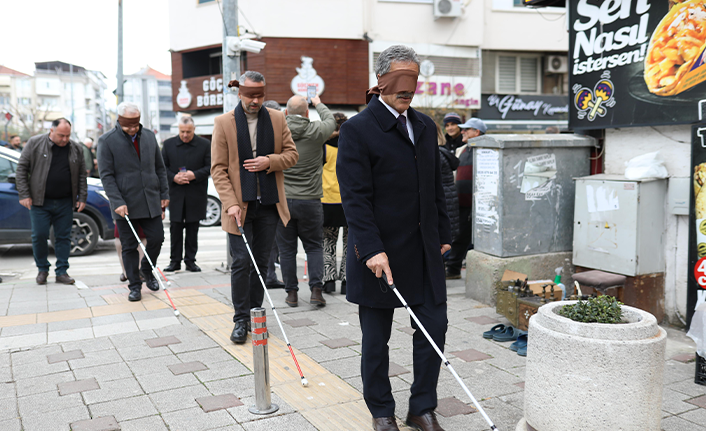 Gemlik’te Görme Engelliler İçin Farkındalık Etkinliği Düzenlendi