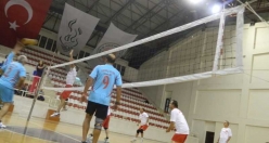 Cumhuriyet Kupası Voleybol Maçları Başladı