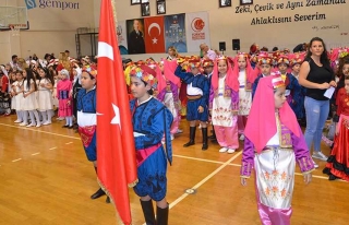 Gemlik Halk Oyunları Şöleni İle Şenlendi