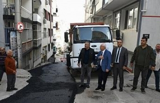 İzmir Karabağlar'da asfaltlama