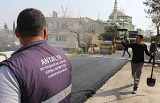 Antalya kırsalına sıcak asfalt